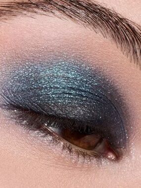 ⚡️💕MAC Cosmetics Blueprint Molten Metallic Eyeshadow